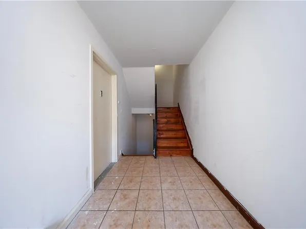 517 Milford Street image 23 of 32