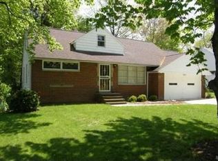 1905 Skyline Dr, Richmond Heights, OH