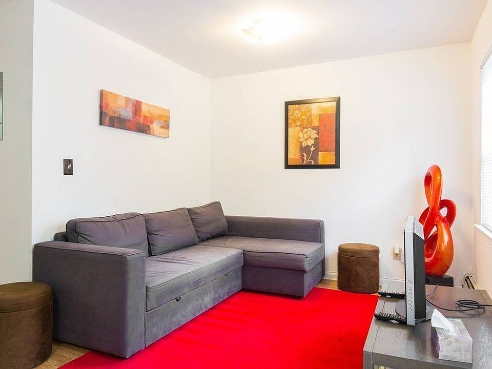 1st image of 710 Dekalb Ave #1
