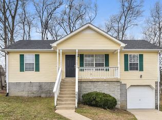 425 Jonesboro Ct, La Vergne, TN 37086
