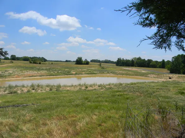 2 Belles Ln, Brownsboro, TX 75756