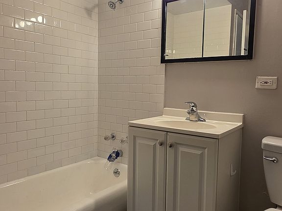 4th image of 4835 Belmont Rd APT 8