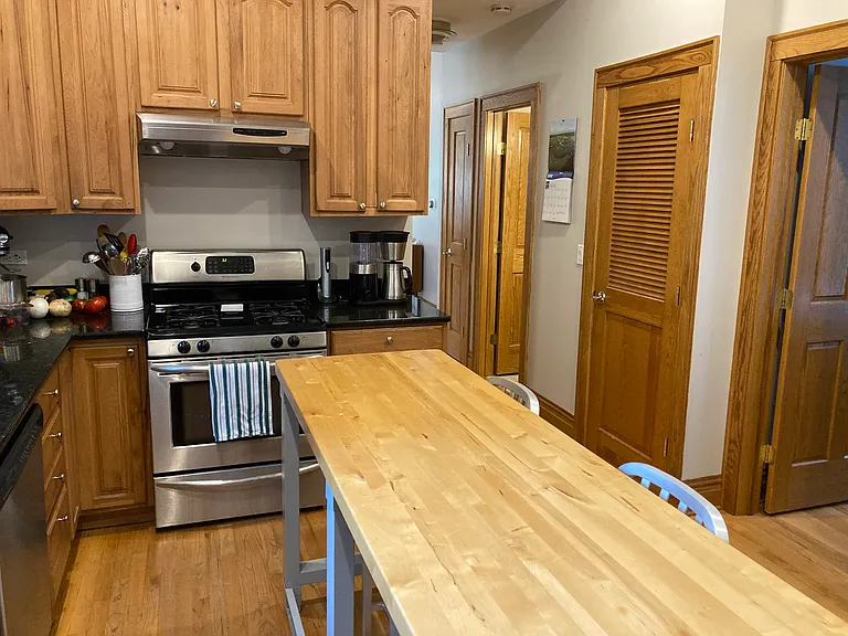 2128 W Leland Ave #2 — Photo 7