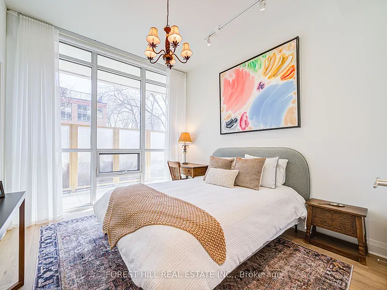 151 Avenue Rd #204 — Photo 15