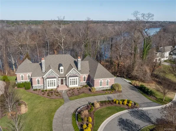 9120 James Riverwatch Dr, Richmond, VA 23235