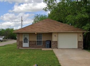 1215 NW Columbia Ave #A, Lawton, OK 73507
