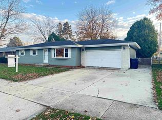 2518 Plymouth Ave, Janesville, WI 53545
