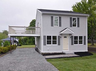 419 Nausauket Rd, Warwick, RI 02886
