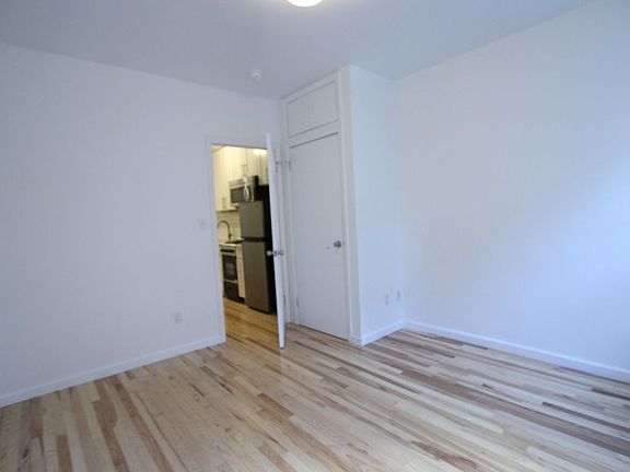 3rd image of 16 Clinton St #A30