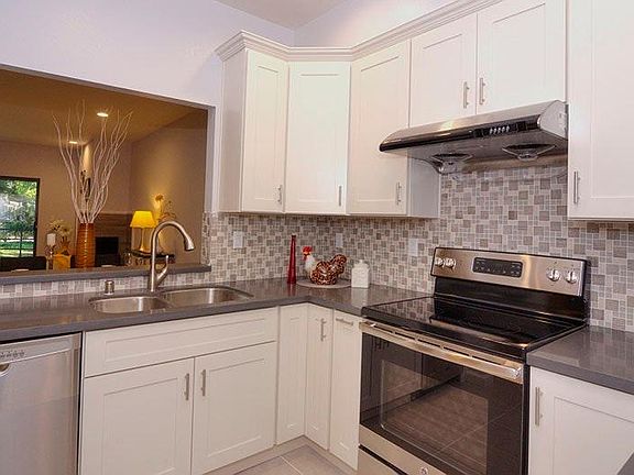 3rd image of 4685 Albany Cir APT 110