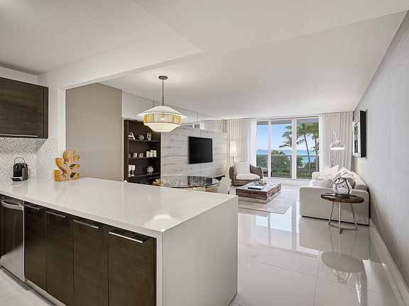 3rd image of 2301 Collins Ave APT 524