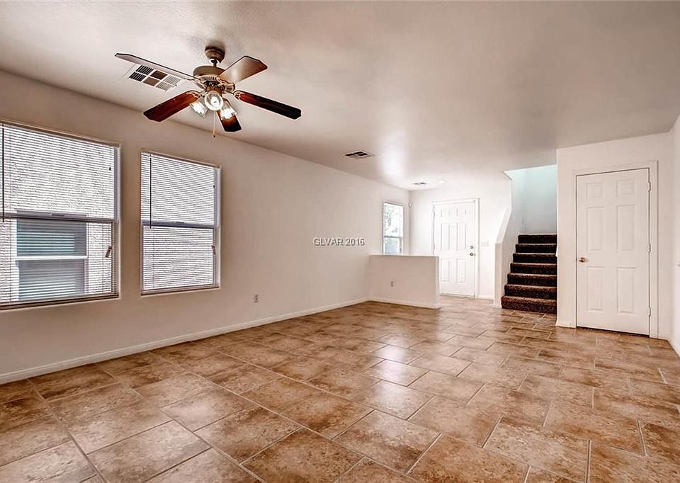 2nd image of 11261 Tuscolana St
