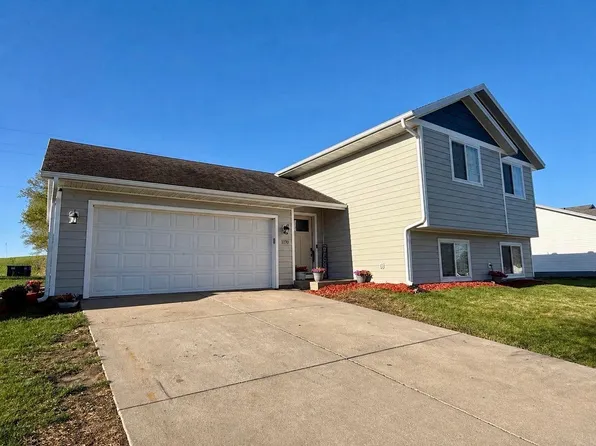 1170 Coakley St, Paynesville, MN 56362