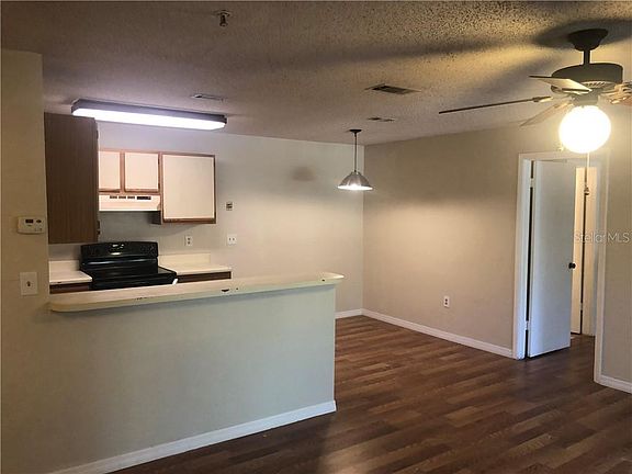5th image of 633 Buoy Ln Unit 201
