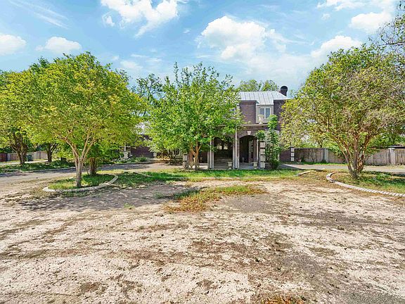 2nd image of 17 Pepper Ln