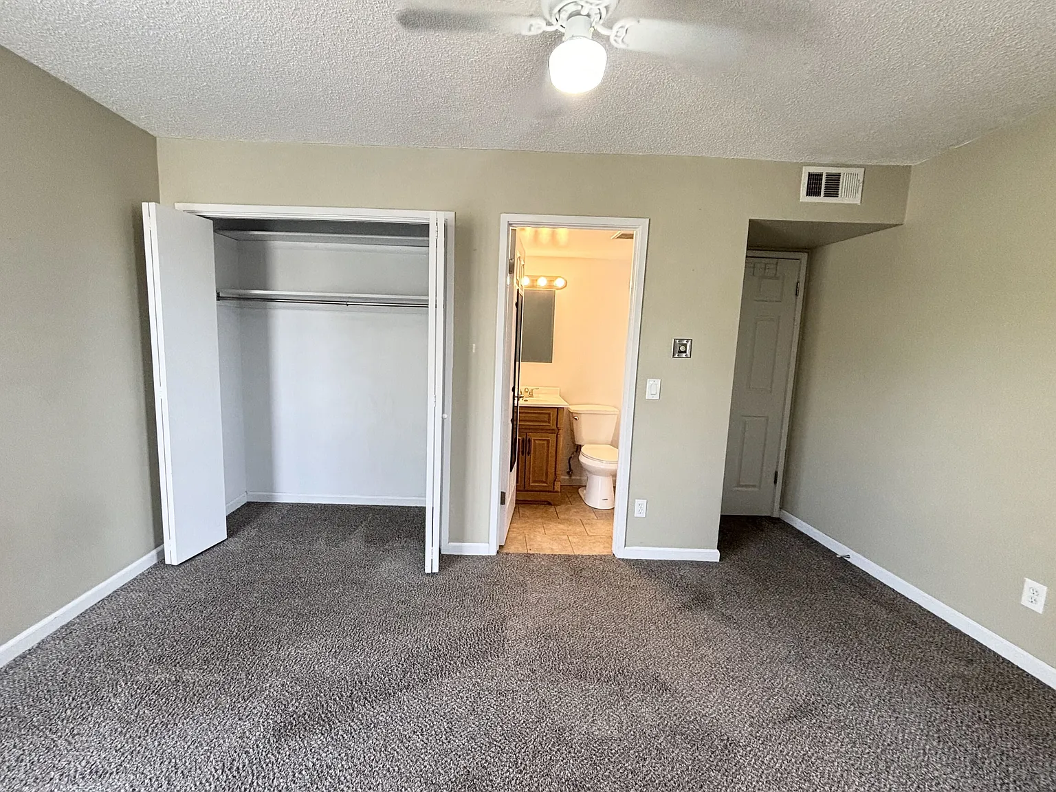 710 E 200 S — Photo 2