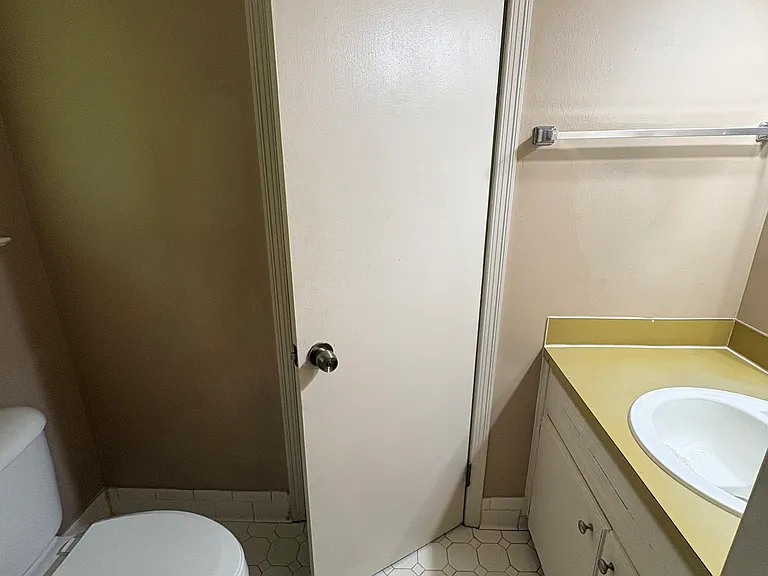 321 Sultan Ct — Photo 11