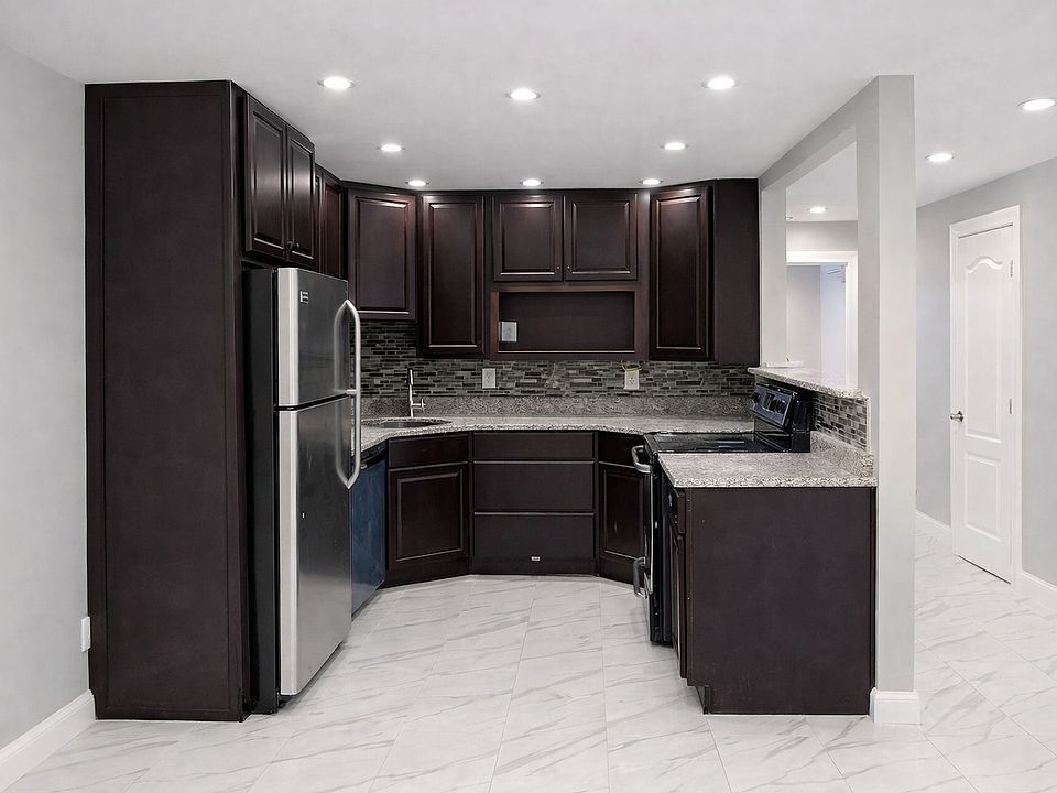 1st image of 1439 A09willard Ave #902