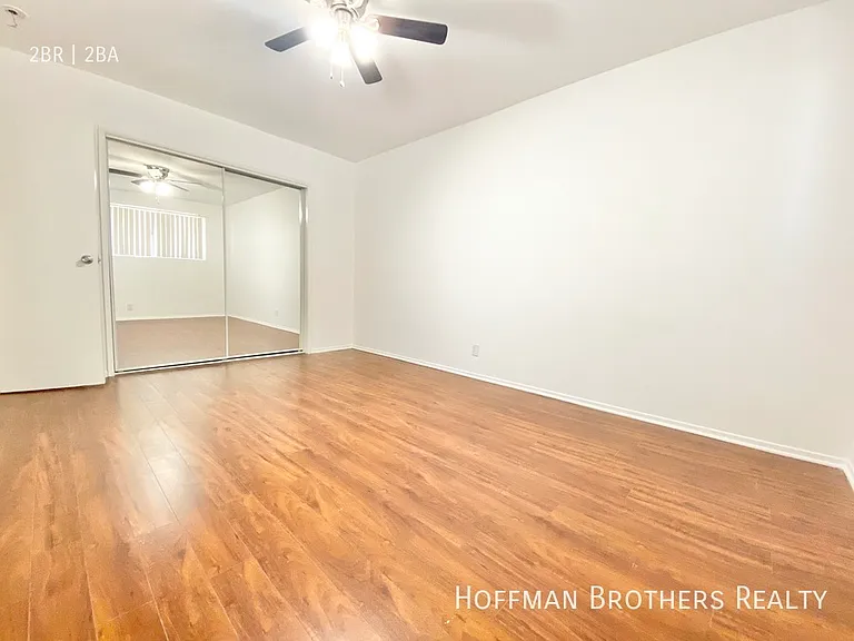 1445 S Sherbourne Dr #9 — Photo 4