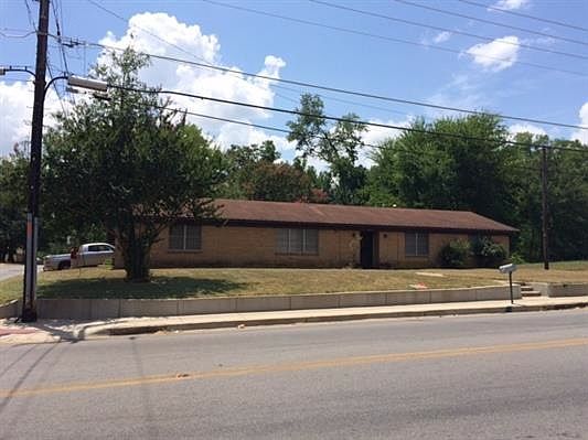2nd image of 820 E Birdsong St