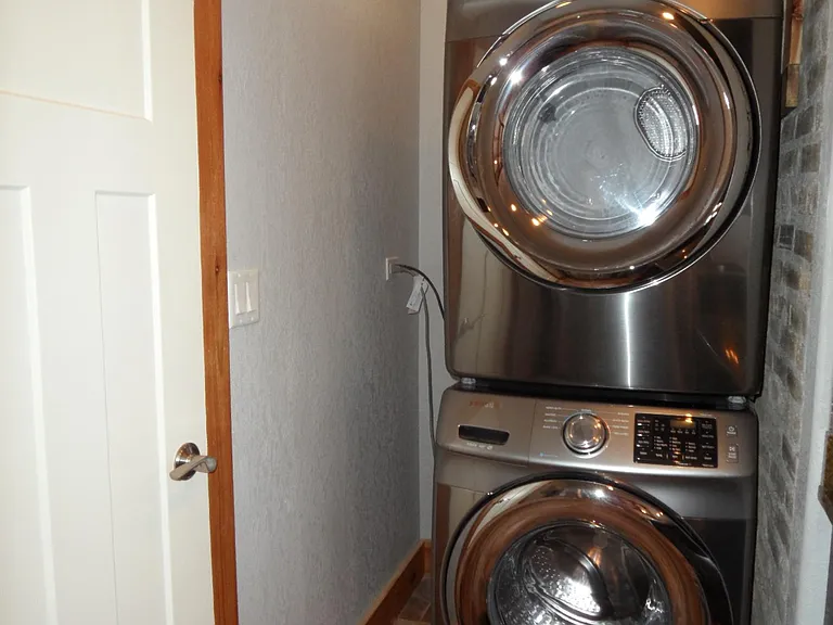 1521 W Farwell Ave #2A — Photo 8