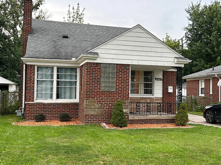 21663 Newcastle Rd — Photo 6