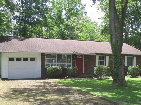 405 E Douglas St, De Soto, IL 62924