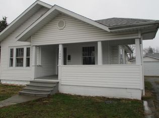 1004 N McLeansboro St, Benton, IL 62812