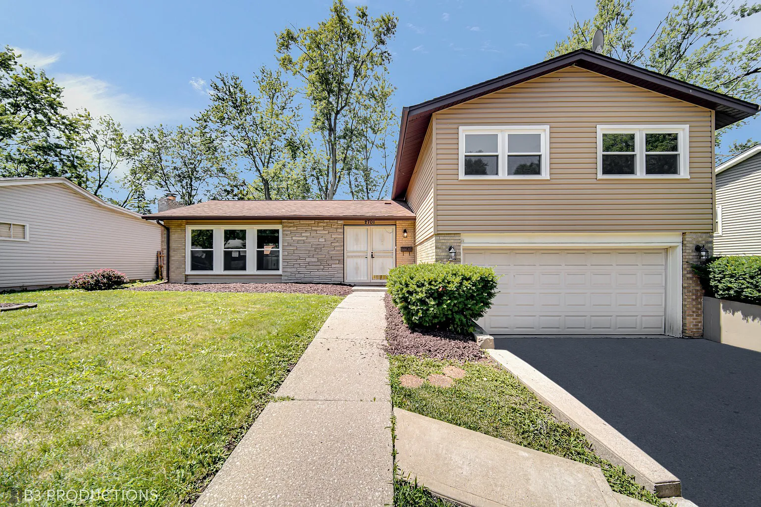 2701 Turtle Creek Dr photo 1
