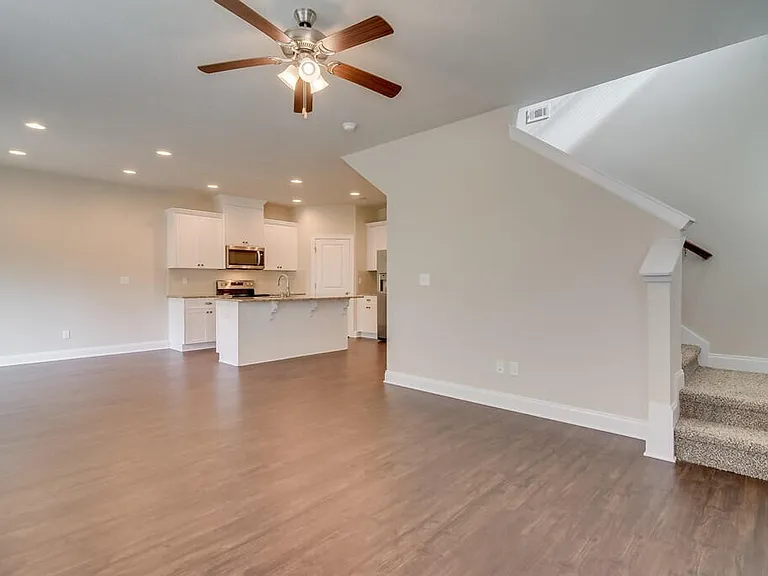 1830 Butternut Dr — Photo 10
