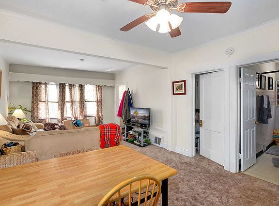 3rd image of 5728 W Leland Ave #1