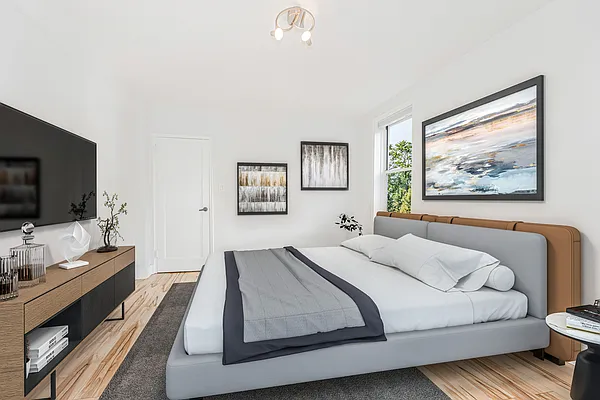Sold by Douglas Elliman | media 14