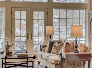 7 Bent Tree Ct, North Oaks, MN 55127