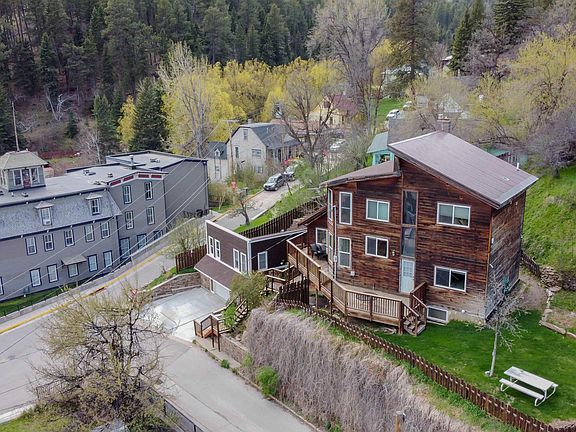 3rd image of 10 Centennial Ave