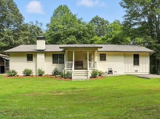 90 Holly Springs Rd NE, White, GA 30184