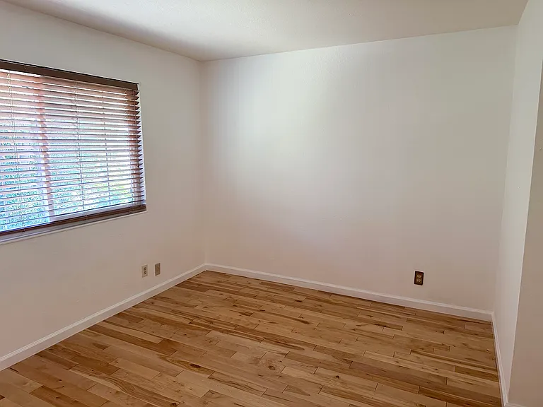 749 Wichitaw Dr — Photo 11