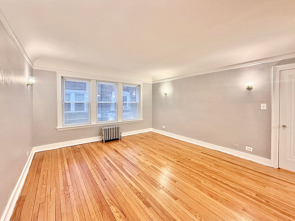1st image of 2809 W Lunt Ave #B1