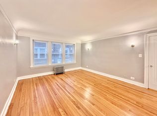 2809 W Lunt Ave #B1, Chicago, IL 60645