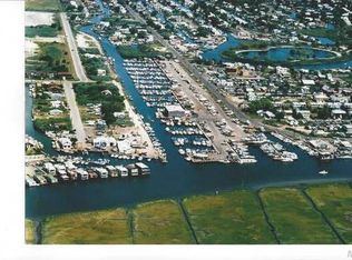 2936 Arrowhead Pl, Seaford, NY 11783