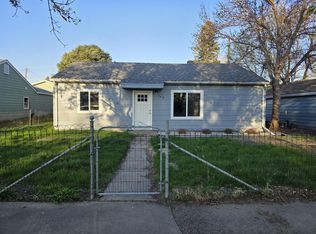 758 Mellette Ave SW, Huron, SD 57350
