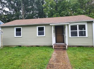 2308 Maclin Cir, Hopewell, VA 23860