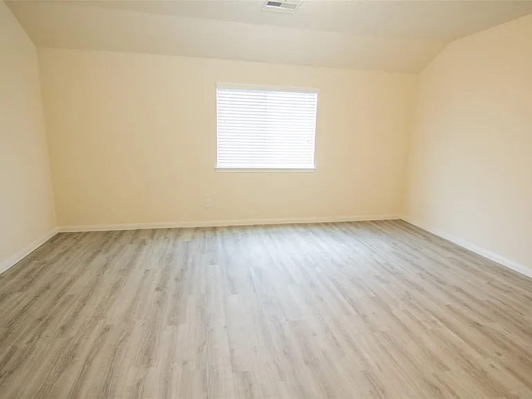 6239 Brenwood Cir — Photo 8
