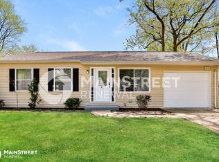 12412 Pizarro Dr, Saint Louis, MO