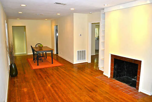 5126 W Mockingbird Ln — Photo 3