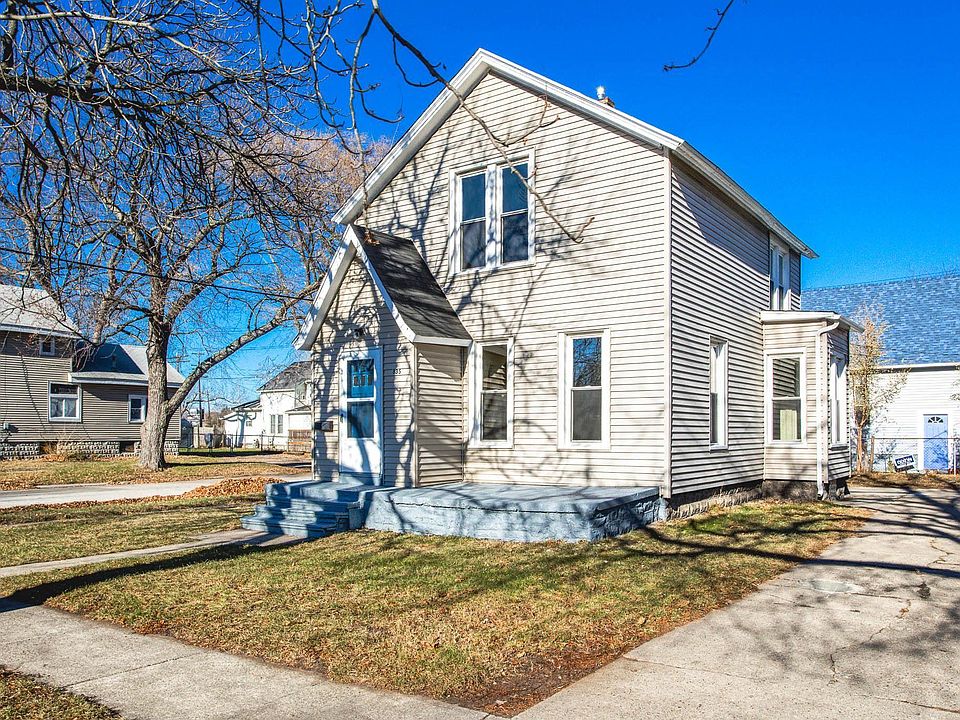 835 Beard St, Port Huron, MI 48060 Zillow