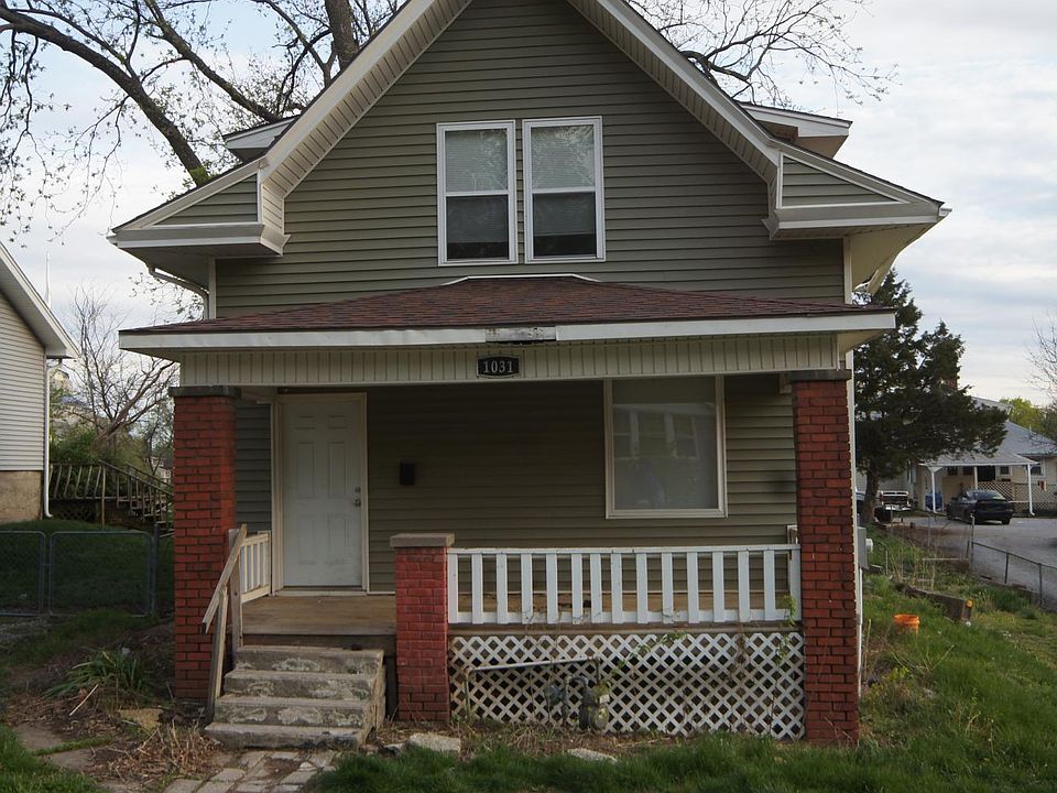 1st image of 1031 W White Oak Ave
