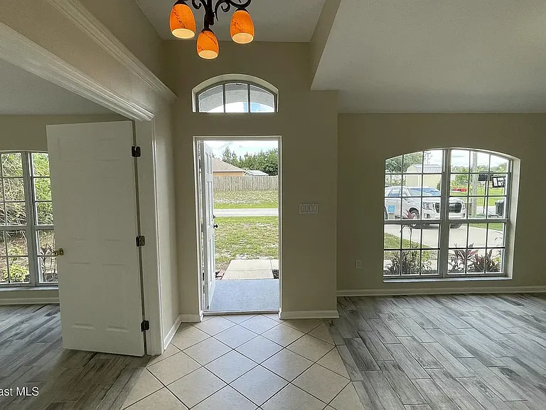415 Oakmon Rd SW #B — Photo 4