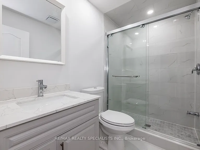 1 Huron Ln — Photo 14