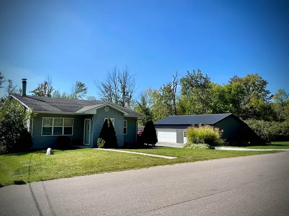 5425 N Blue Lake Rd, Churubusco, IN 46723