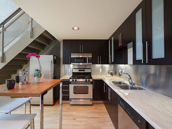 3rd image of 200 Brannan St APT 314